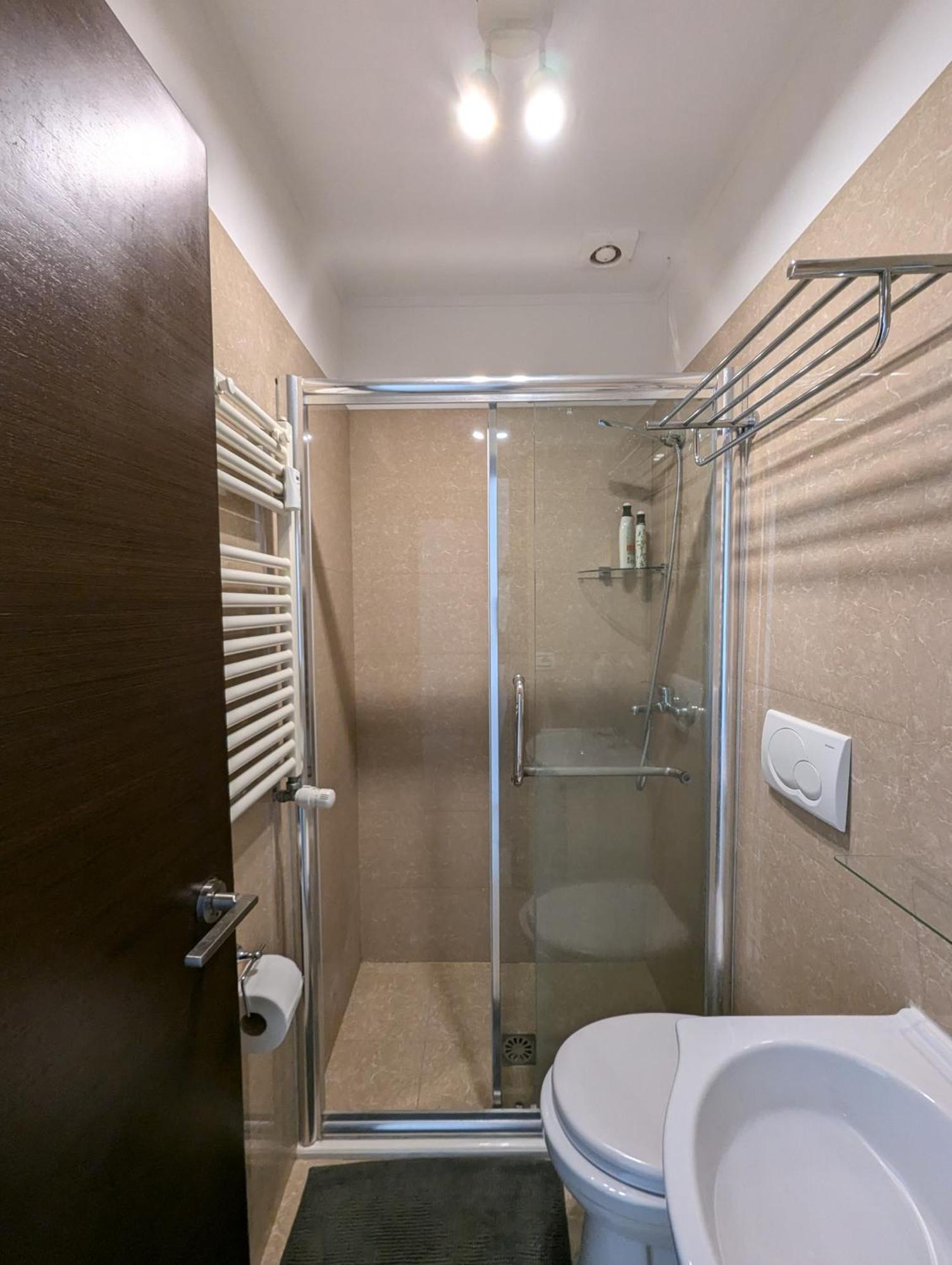 Roomz Romestay Luaran gambar